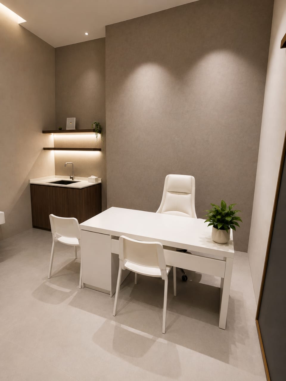Doctor's consultation room with washbasin at OneHealth Clinic Horizon Hills